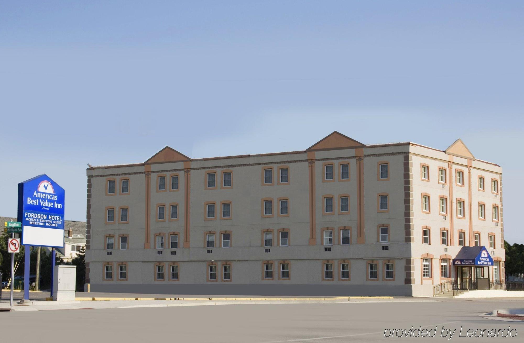 Americas Best Value Inn Dearborn Exterior photo