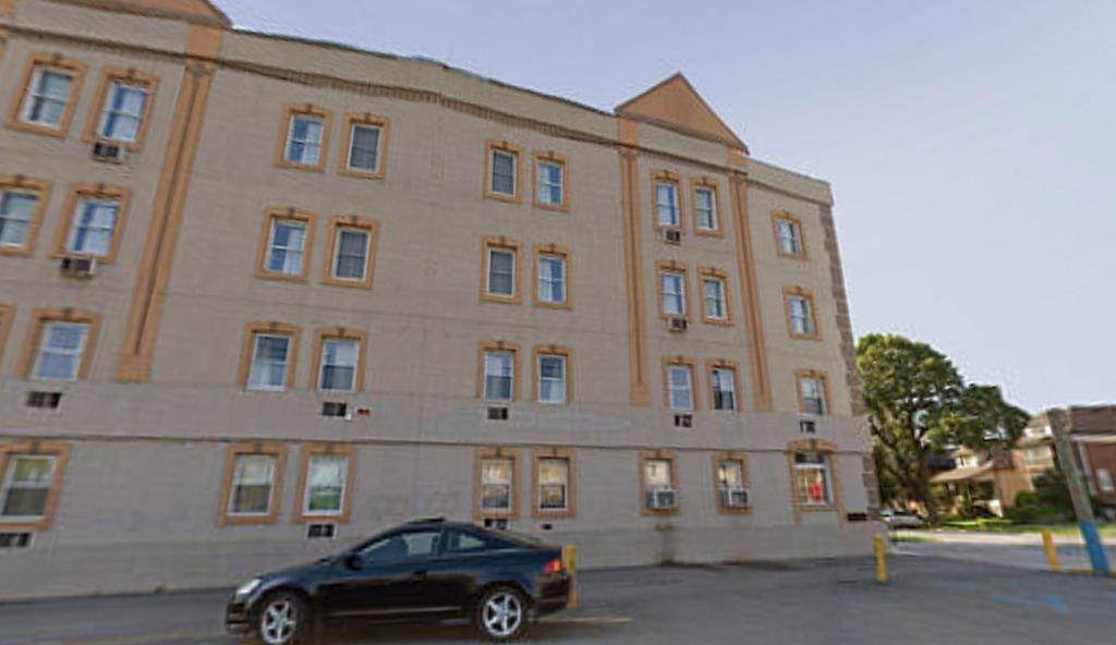 Americas Best Value Inn Dearborn Exterior photo